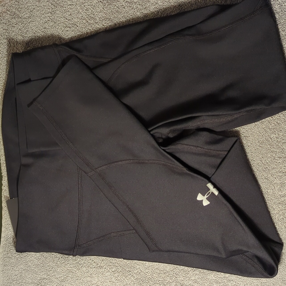 NWT Under armor Compression high rise crop leggings capris black size Sm - Picture 7 of 13